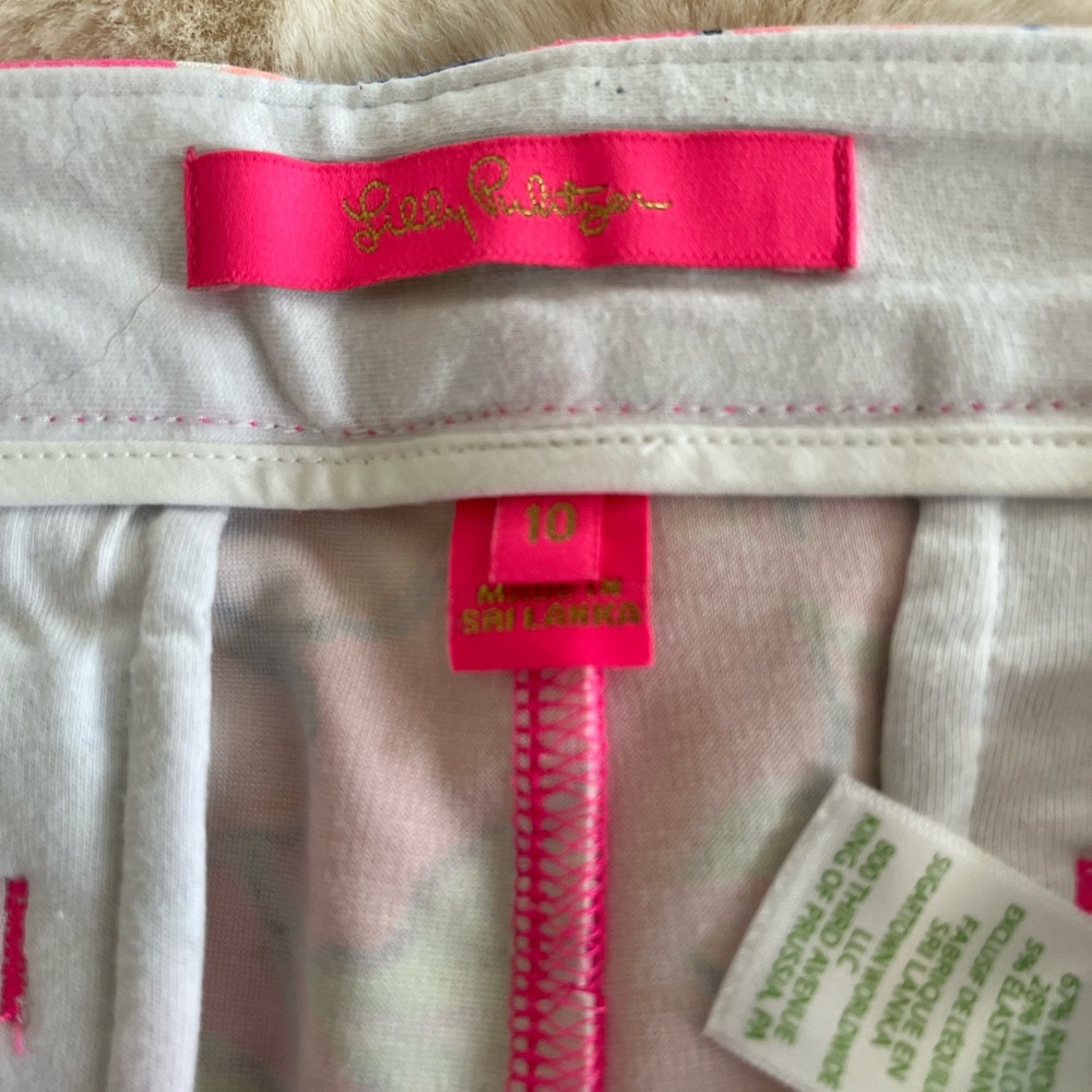 Lilly Pulitzer Pink Floral Scallop Shorts 10 EUC! - Picture 7 of 11